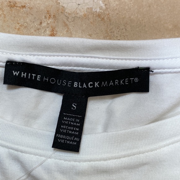WHITE HOUSE BLACK MARKET White Peplum top. Size S - Picture 3 of 4